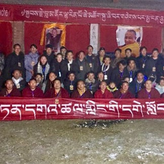 Teachers, staff and assisting monks of the children's school founded by Lama Norlha Rinpoche, Yonten Gatsal Ling (Garden of Joyful Learning), held a memorial service for Rinpoche.