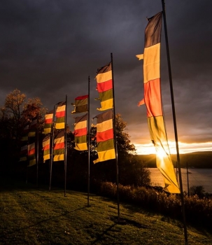 palpungny_prayer_flags_sunset
